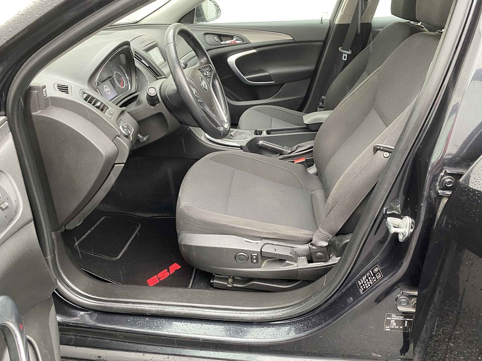 Opel Insignia 1.6CDTi 