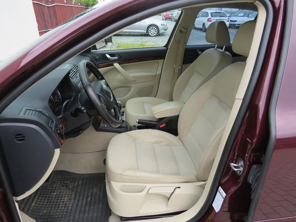 Škoda Octavia II 1.6TDi Elegance