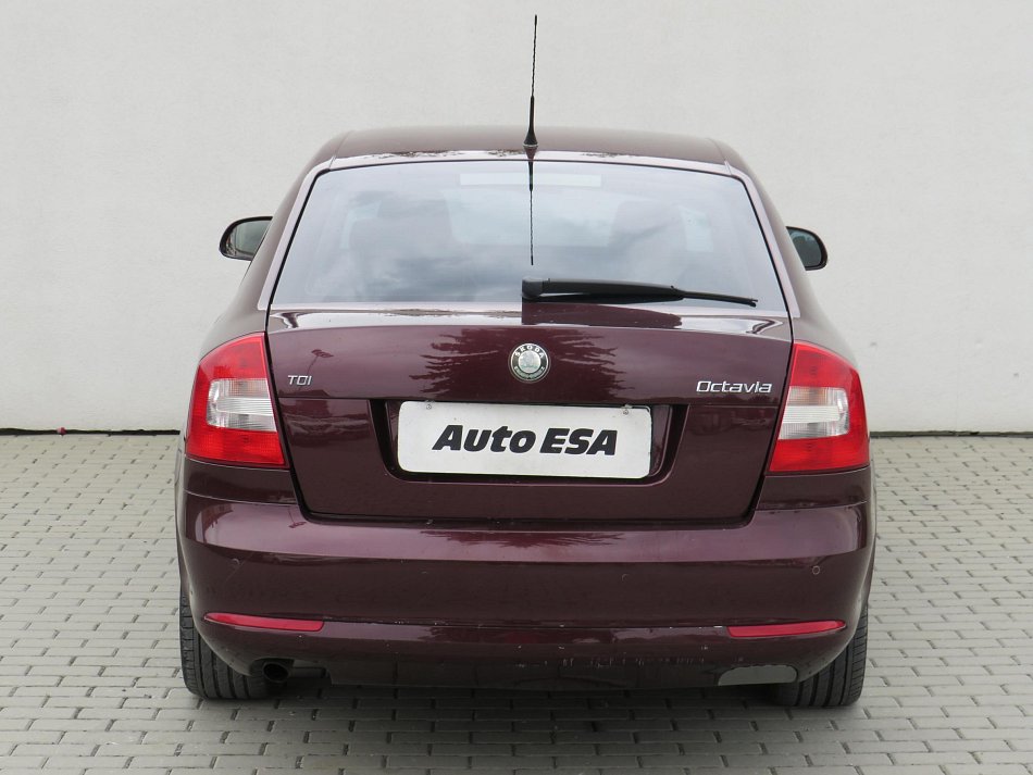 Škoda Octavia II 1.6TDi Elegance