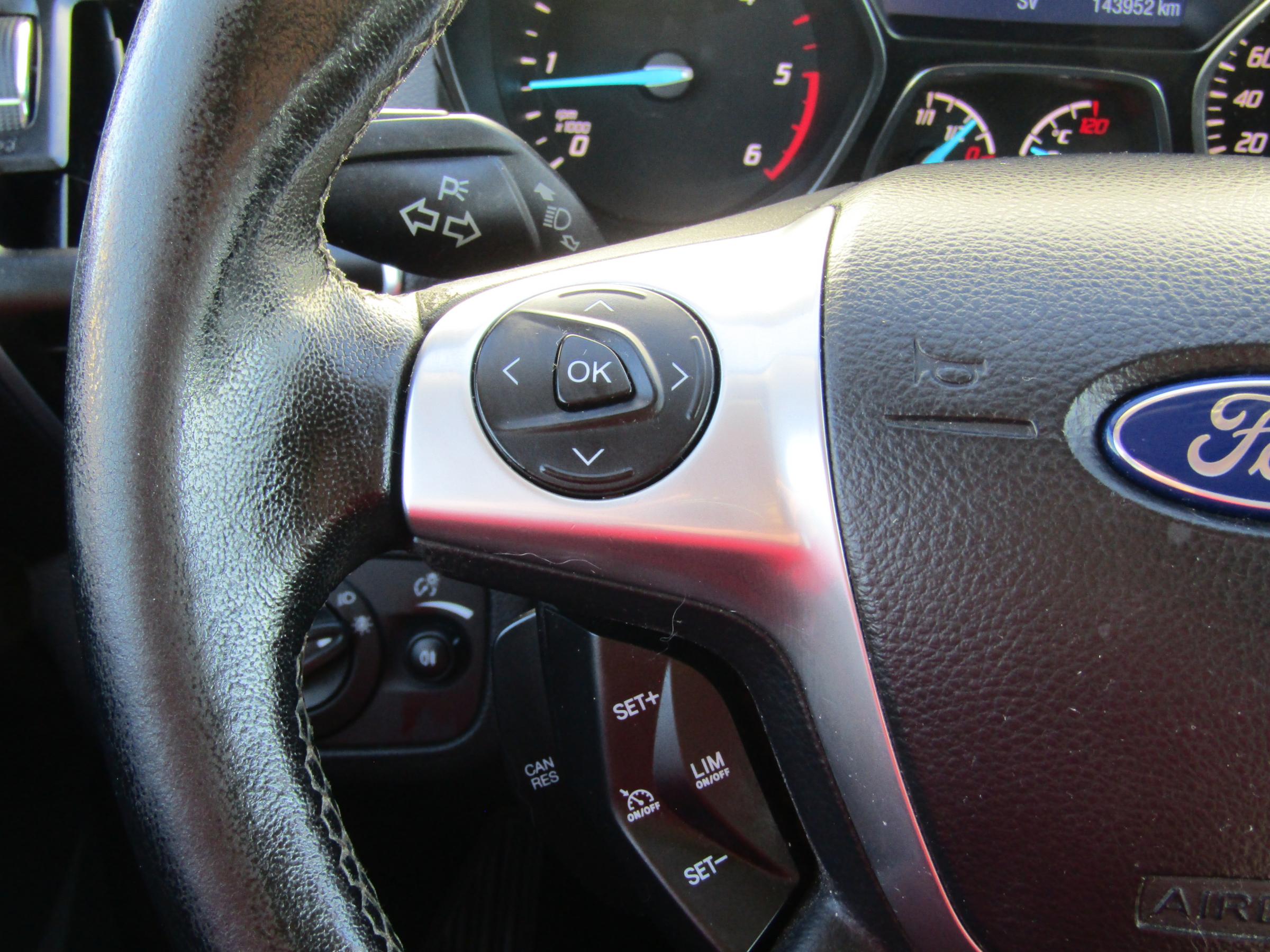 Ford Kuga, 2015 - pohled č. 17