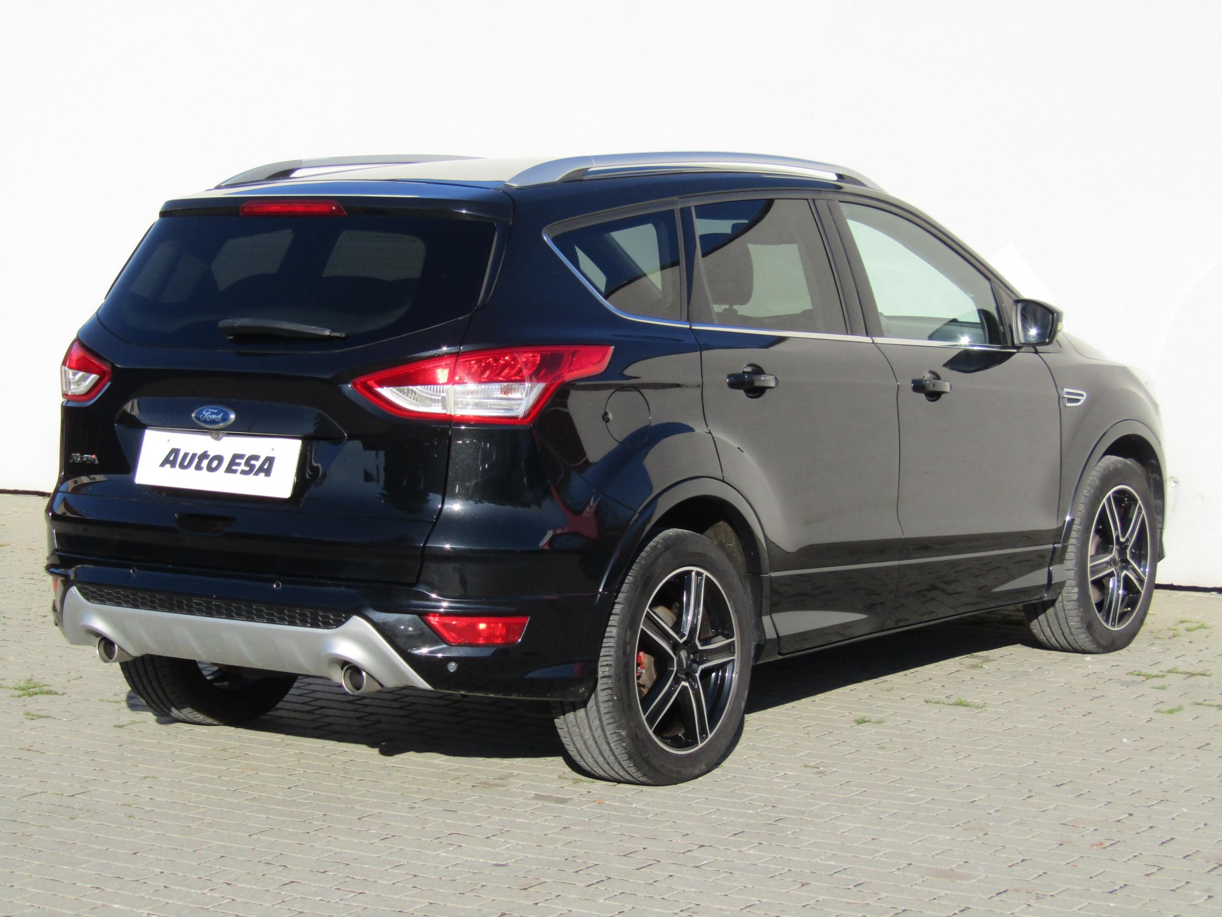Ford Kuga, 2015 - pohled č. 4