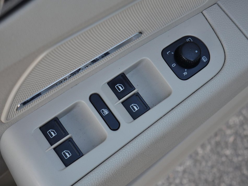 Škoda Superb II 2.0TDi Elegance 4x4