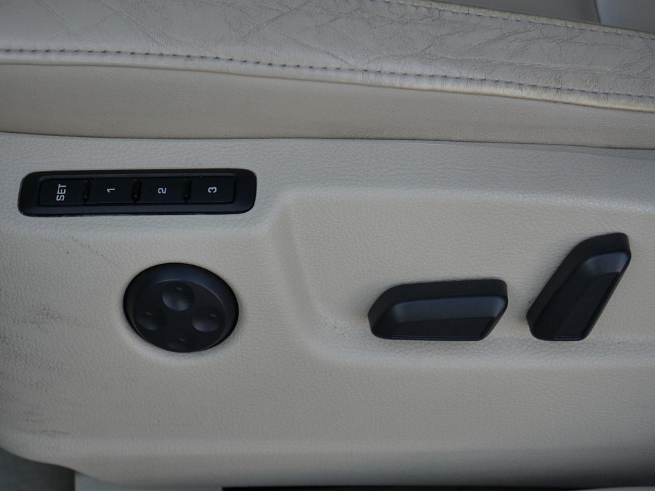 Škoda Superb II 2.0TDi Elegance 4x4