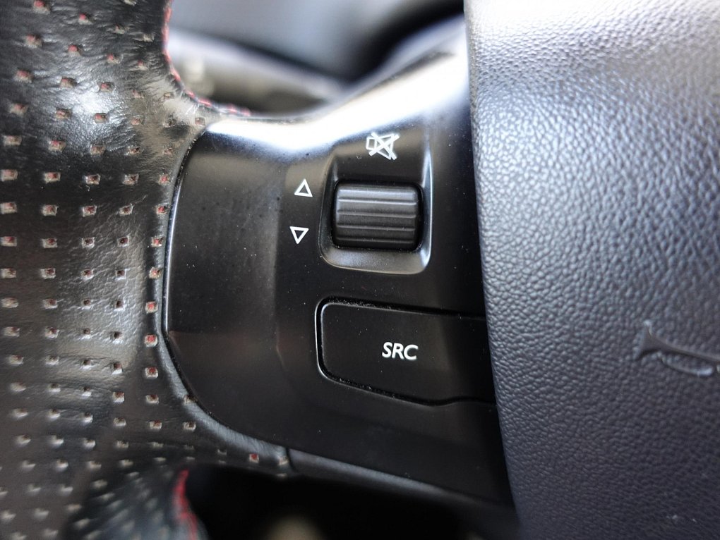 Peugeot 208 1.2PT GT Line