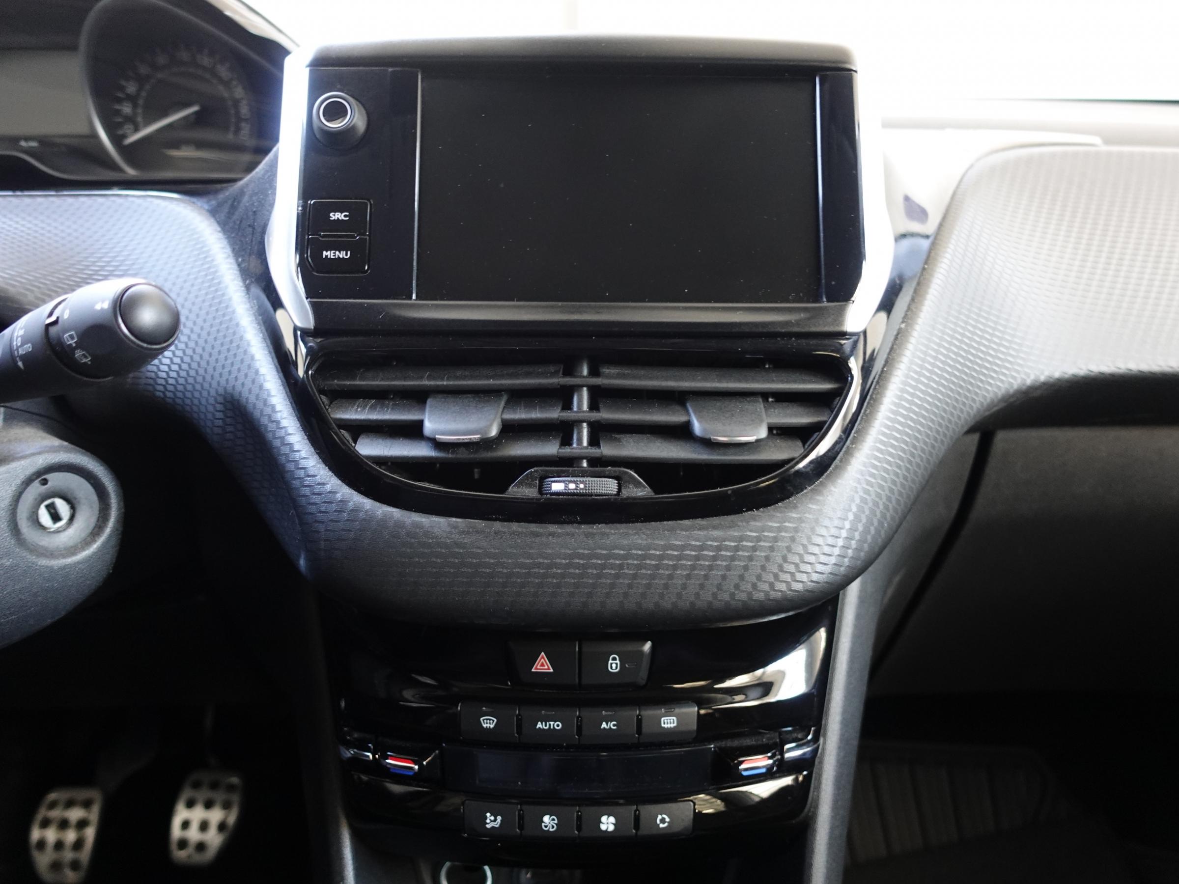 Peugeot 208, 2017 - pohled č. 13