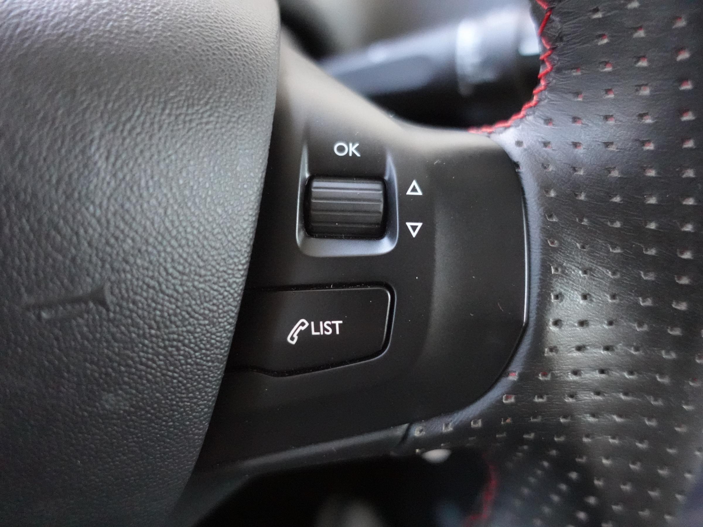 Peugeot 208, 2017 - pohled č. 16