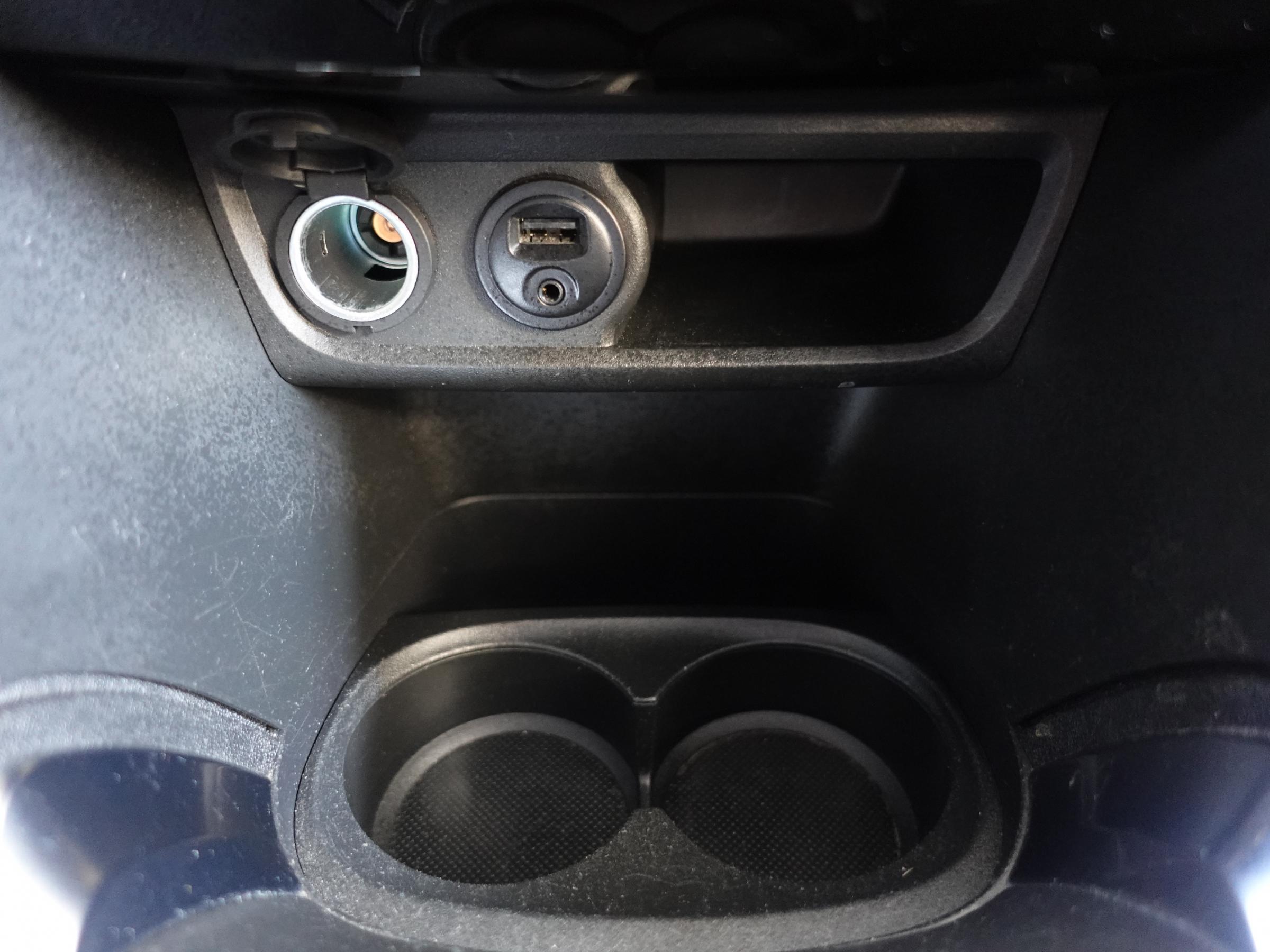 Peugeot 208, 2017 - pohled č. 21