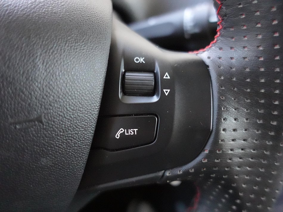 Peugeot 208 1.2PT GT Line