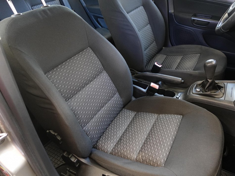 Škoda Octavia II 1.6i 