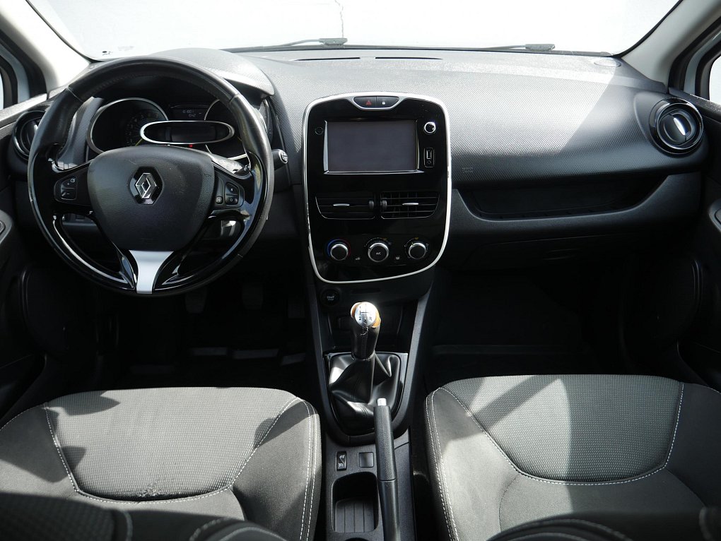 Renault Clio 1.2i 