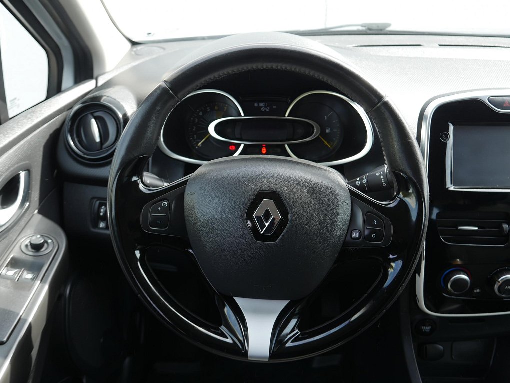Renault Clio 1.2i 