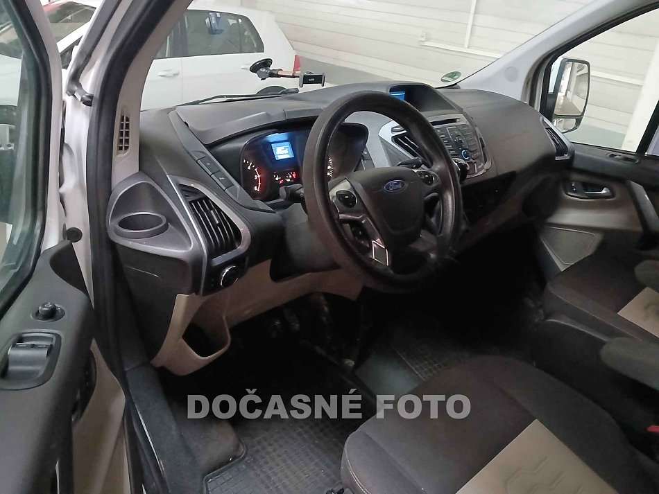 Ford Tourneo Custom 2.2 