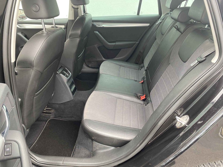 Škoda Octavia III 2.0 TDi Style