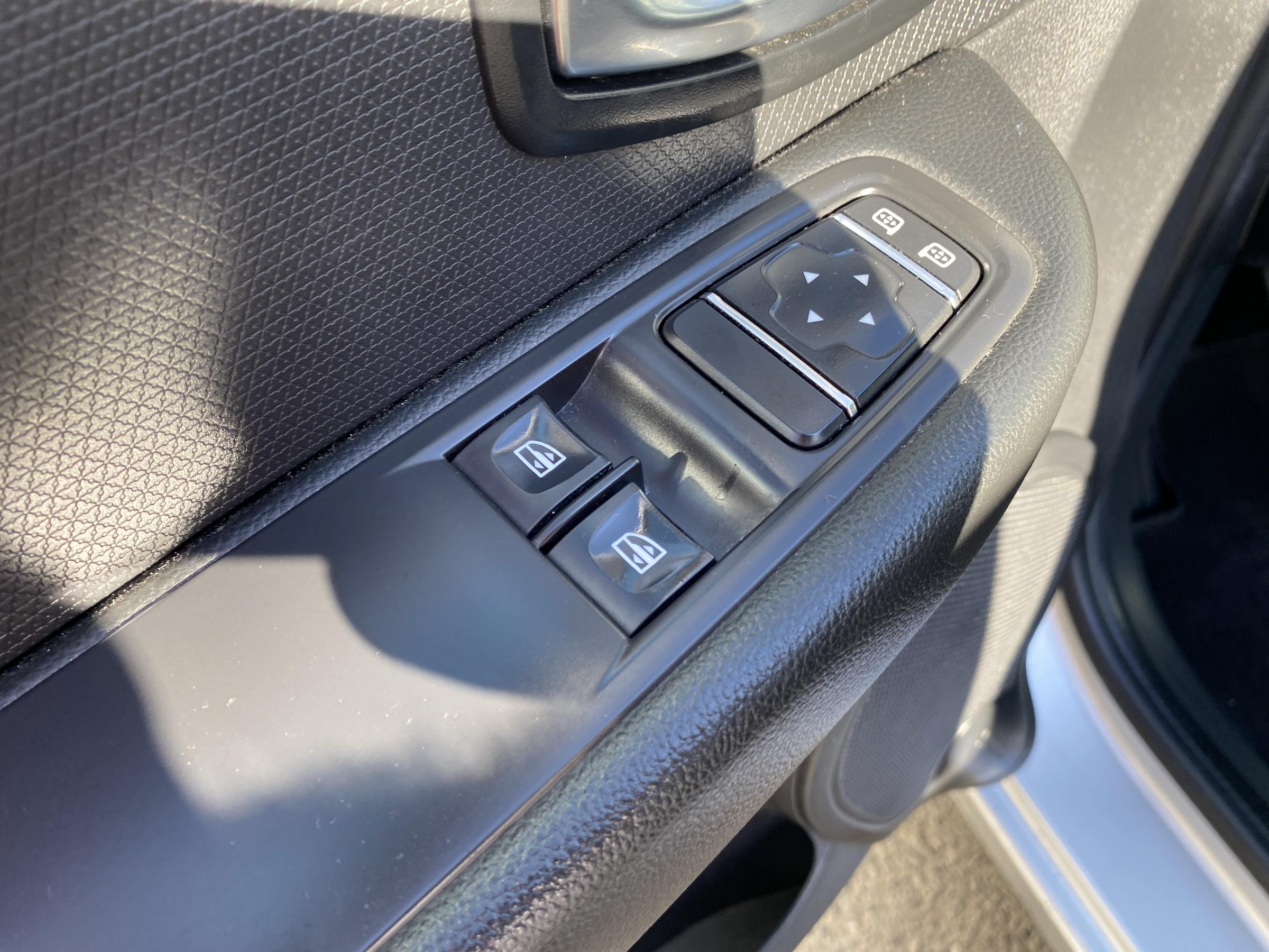 Renault Clio, 2017 - pohled č. 14