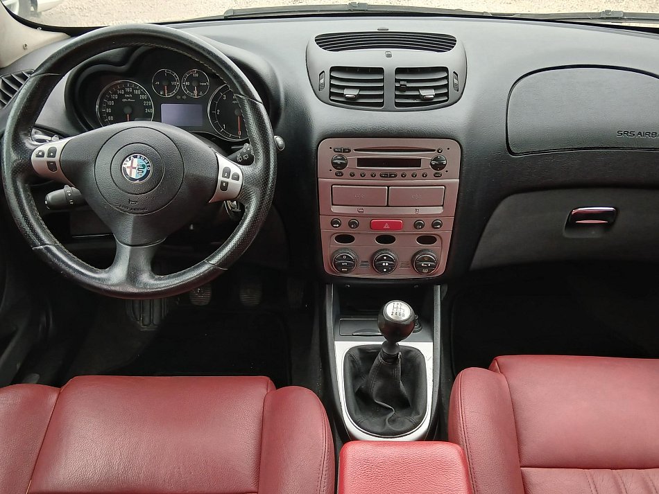 Alfa Romeo 147 1.9 JTD Distinctive