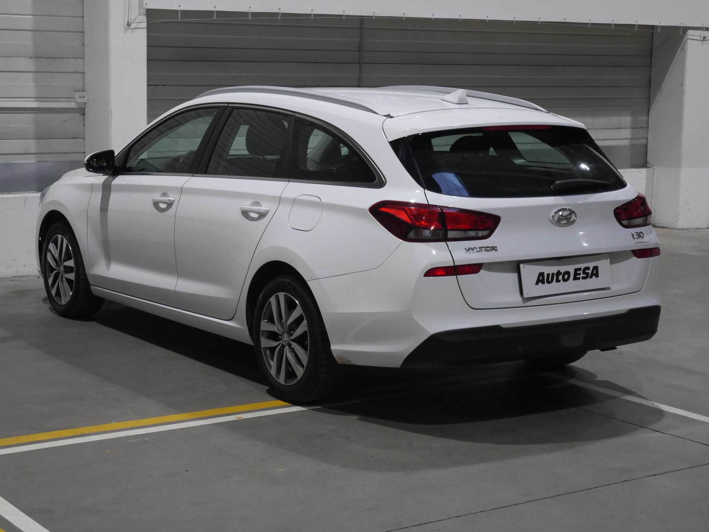 Hyundai i30, 2017 - pohled č. 6