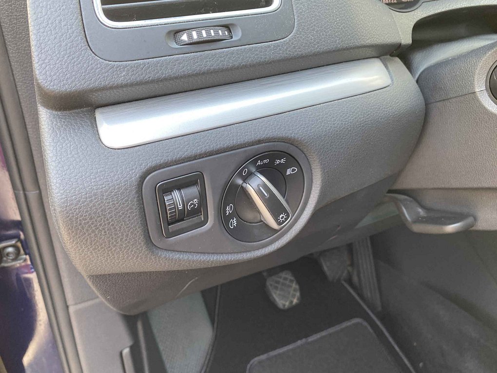 Volkswagen Sharan 2.0 TDi Comfortline 7míst