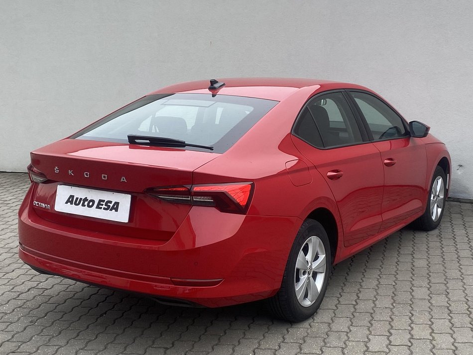 Škoda Octavia IV 2.0 TDi Active