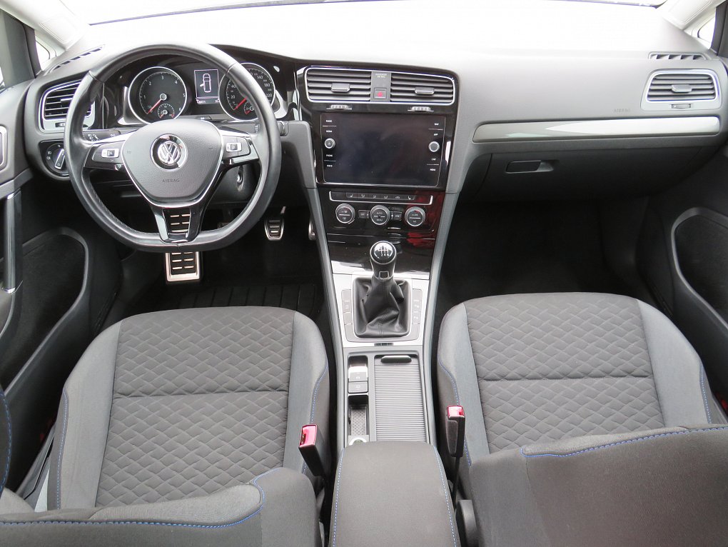 Volkswagen Golf 2.0TDi 
