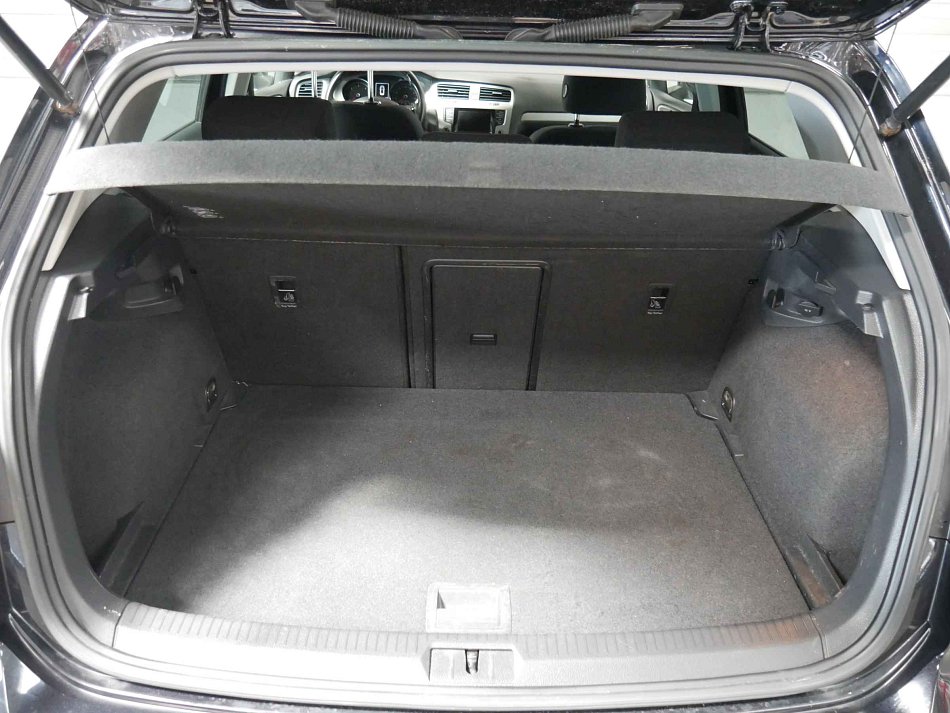 Volkswagen Golf 2.0 TDi 