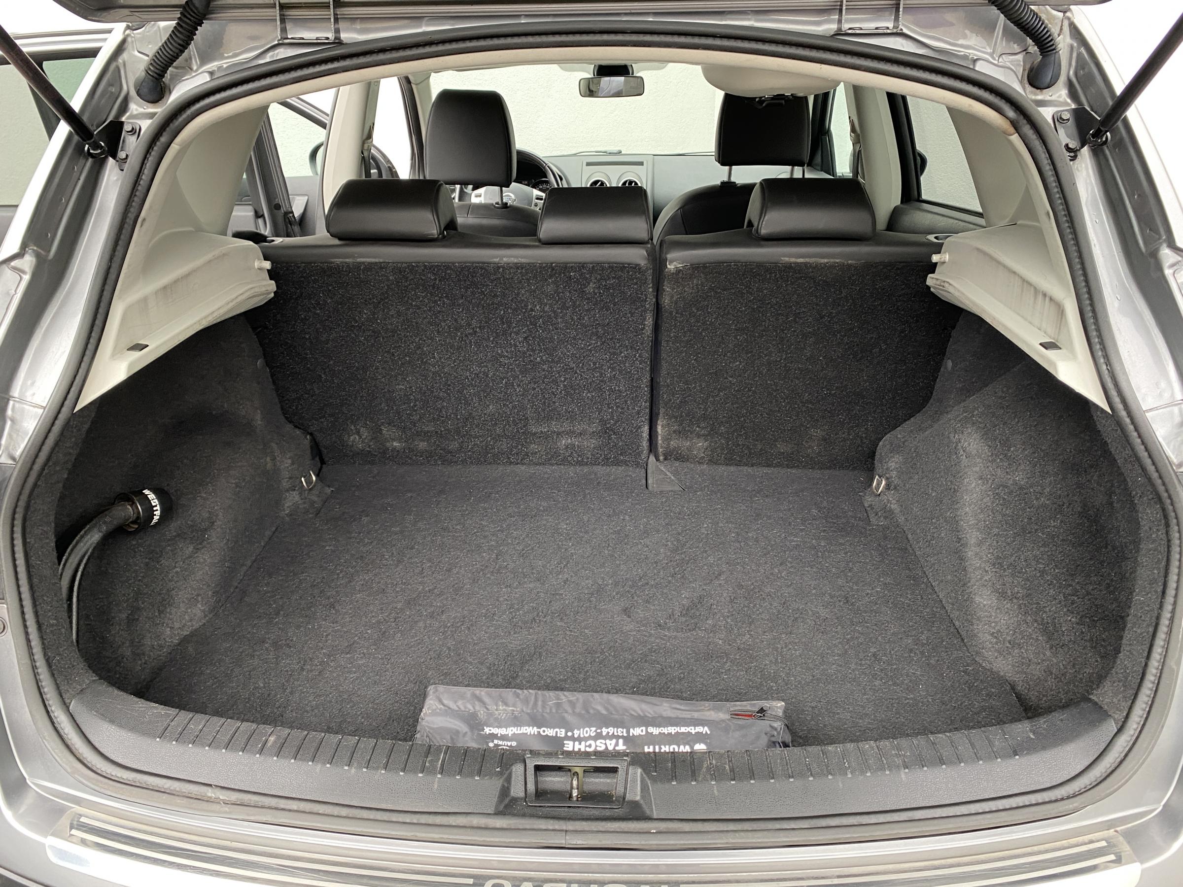 Nissan Qashqai, 2013 - pohled č. 7