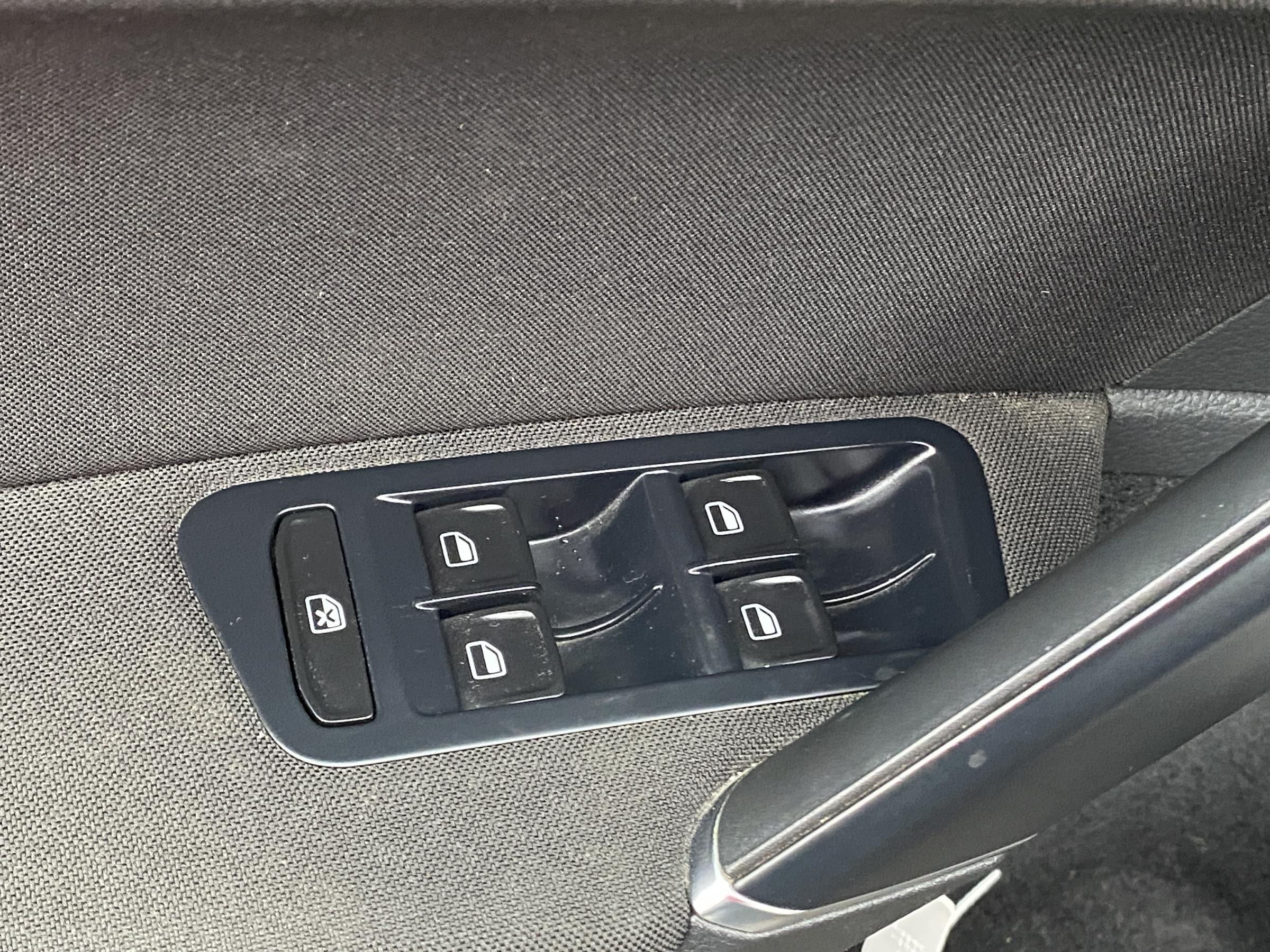 Volkswagen Golf, 2014 - pohled č. 11