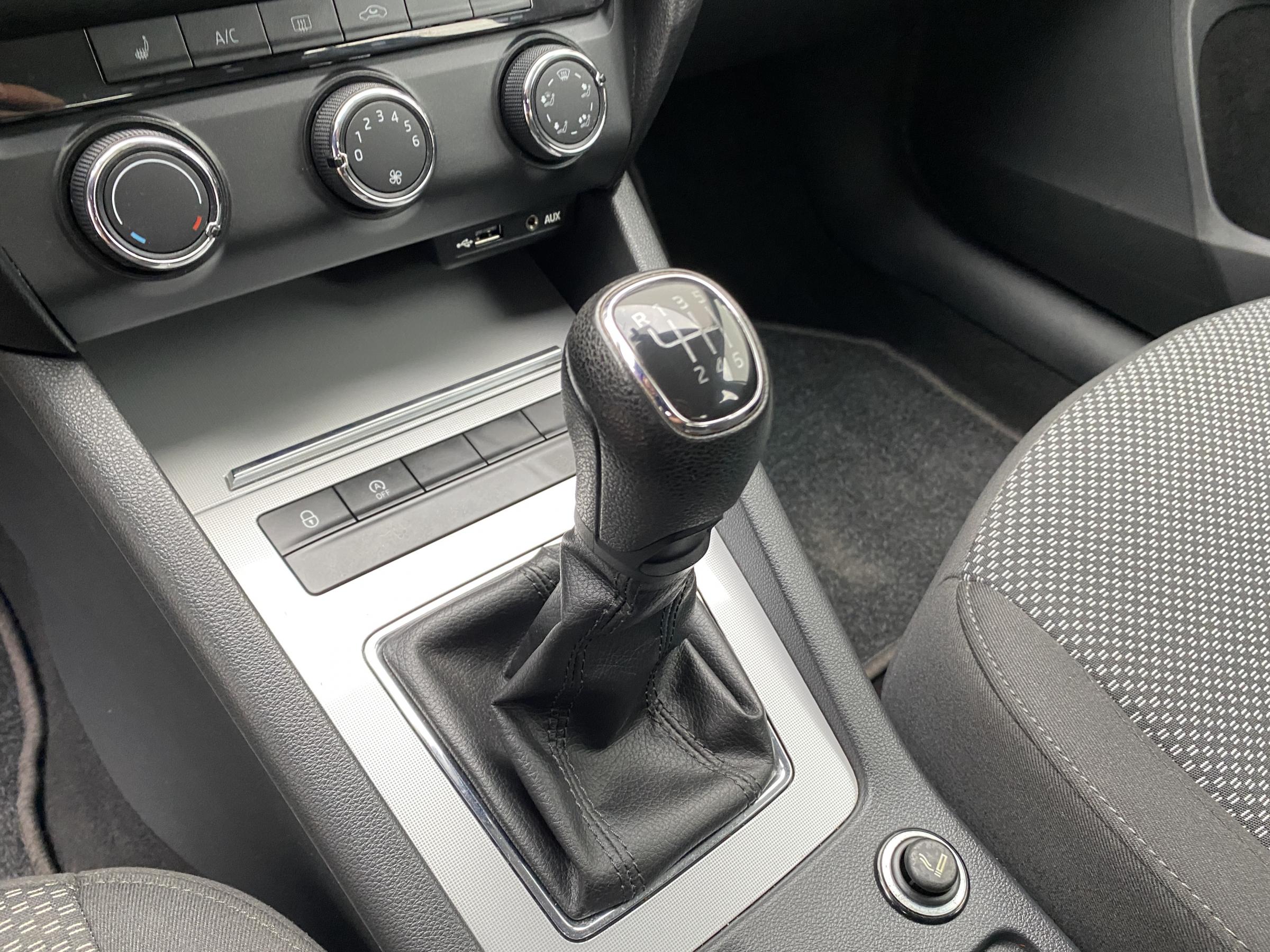 Škoda Octavia III, 2013 - pohled č. 16