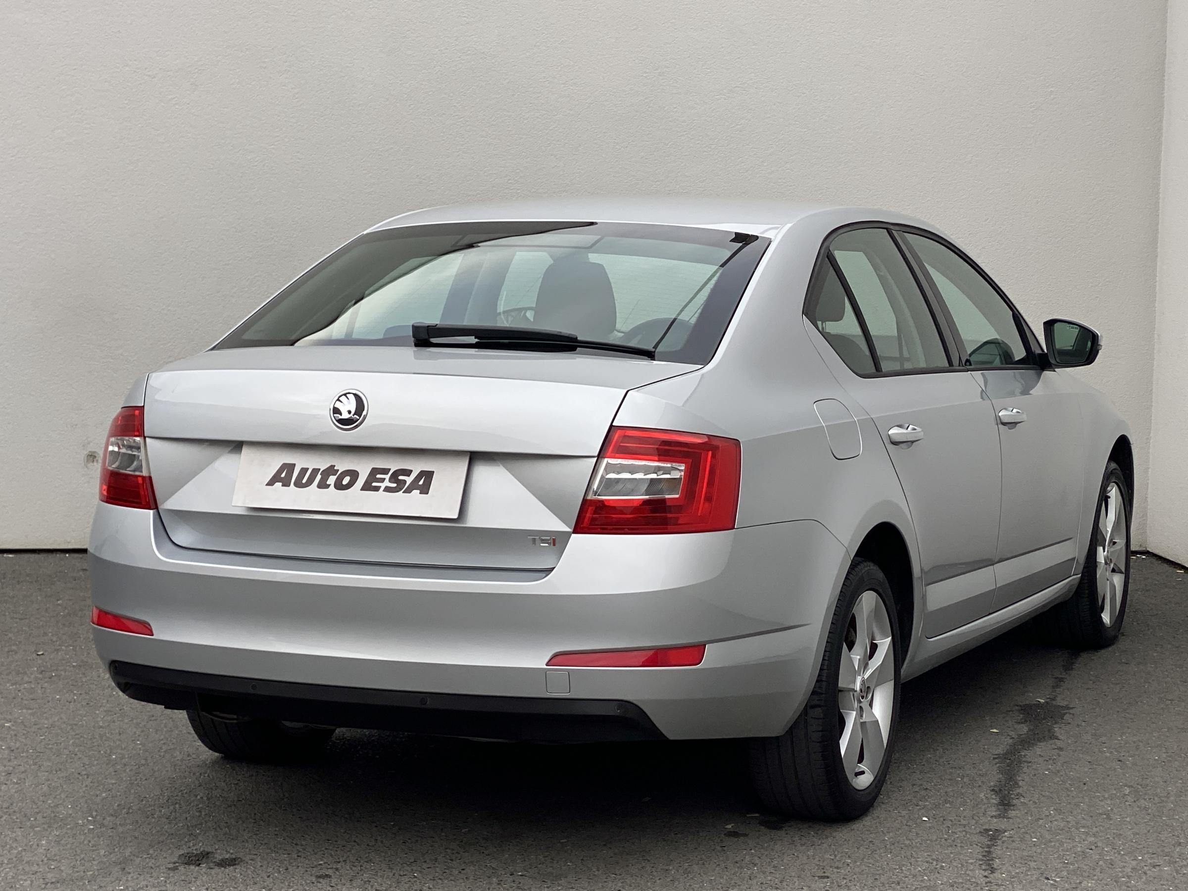 Škoda Octavia III, 2013 - pohled č. 4