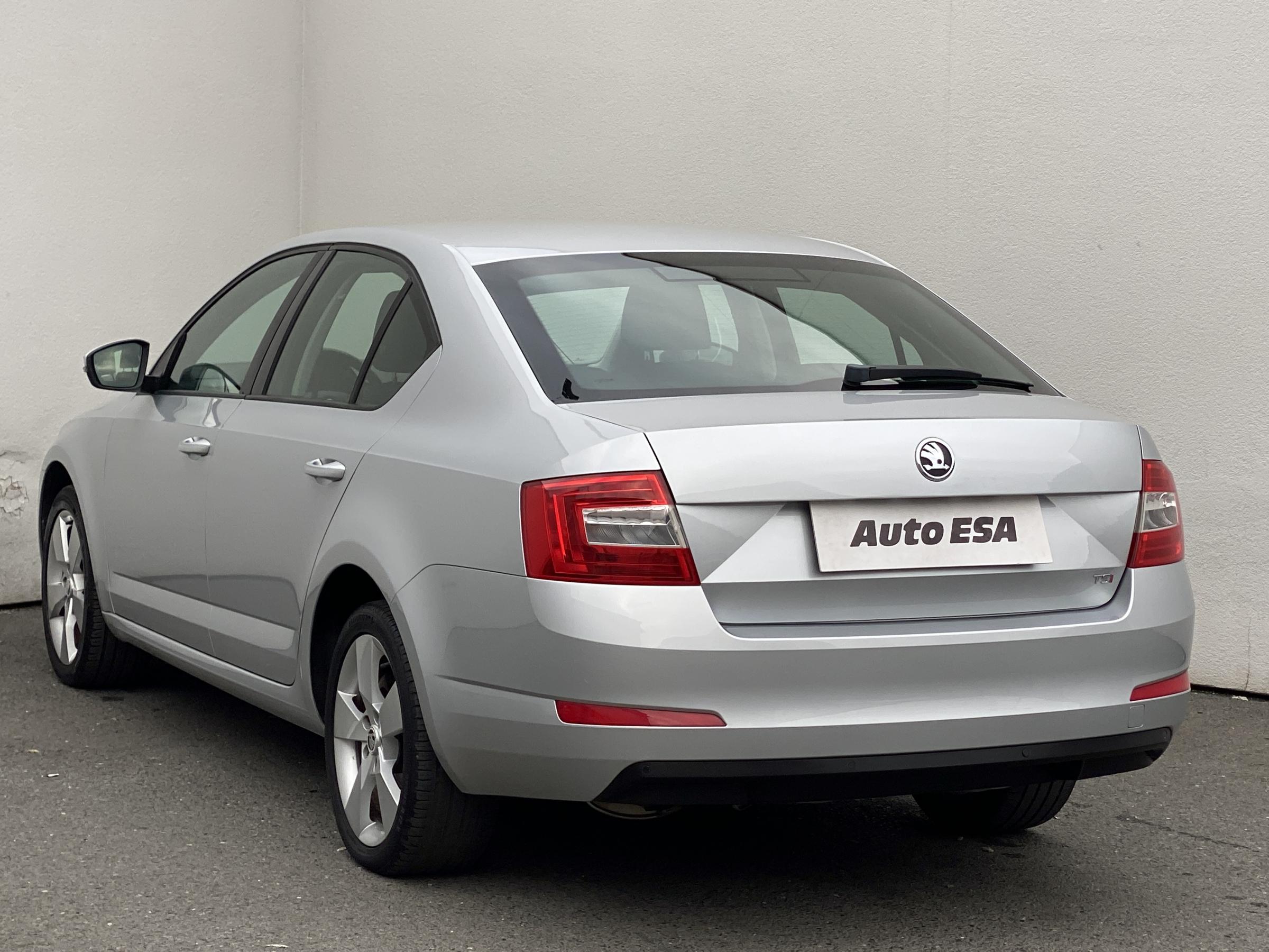 Škoda Octavia III, 2013 - pohled č. 6