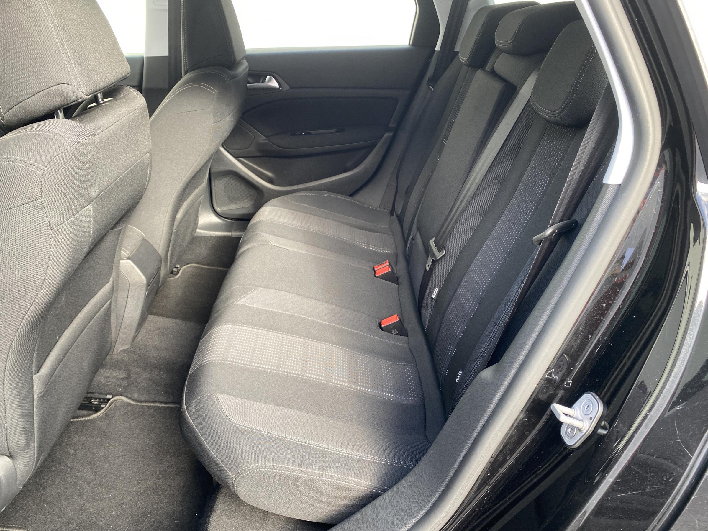 Peugeot 308, 2015 - pohled č. 10