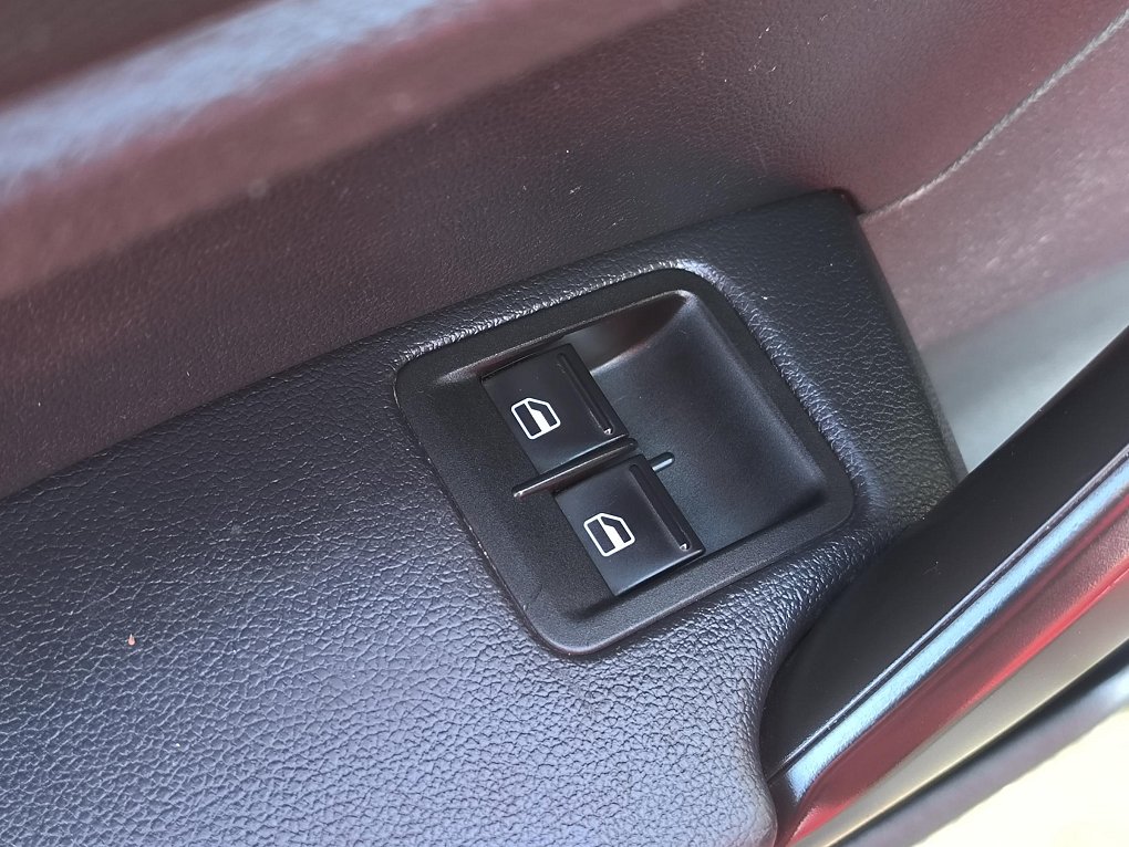 Volkswagen Caddy 1.4TGi  MAXi DÍLNA