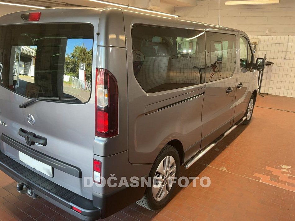 Nissan NV300 1.6dCi  L2H1 8míst