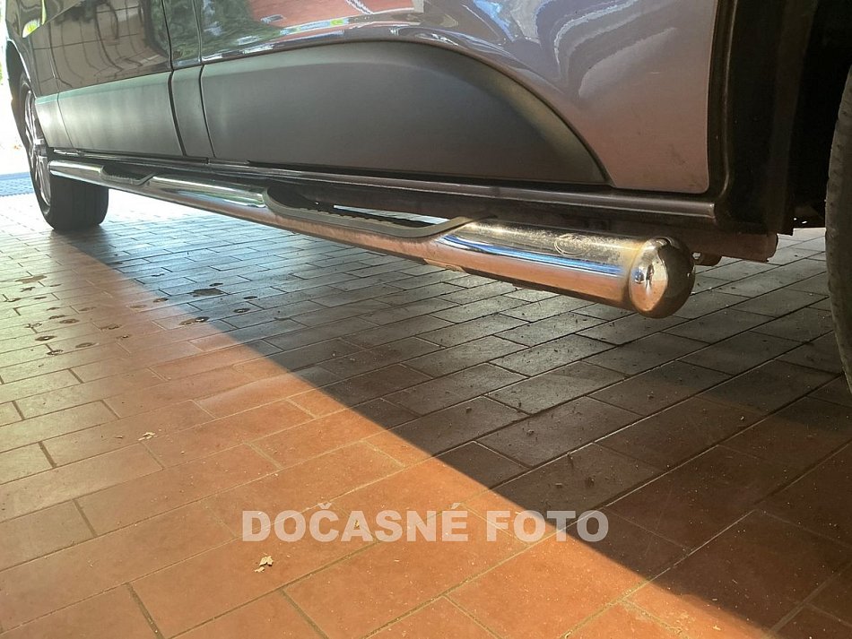 Nissan NV300 1.6dCi  L2H1 8míst