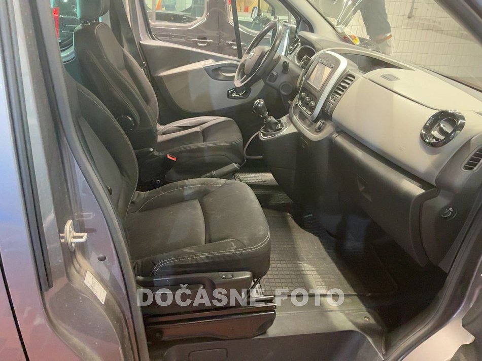 Nissan NV300 1.6dCi  L2H1 8míst