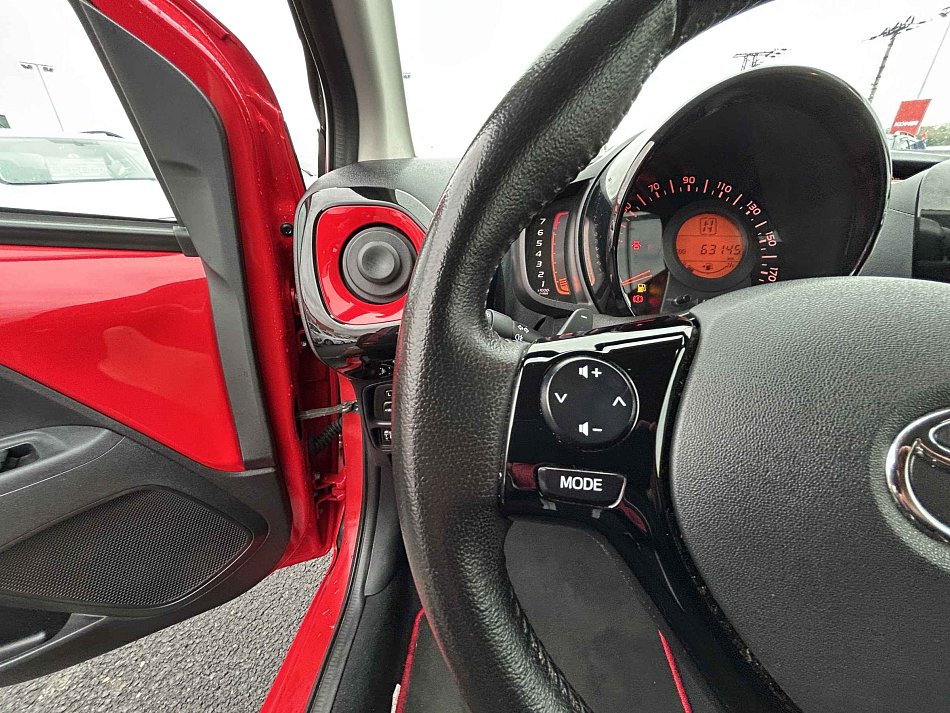 Toyota Aygo 1.0i 
