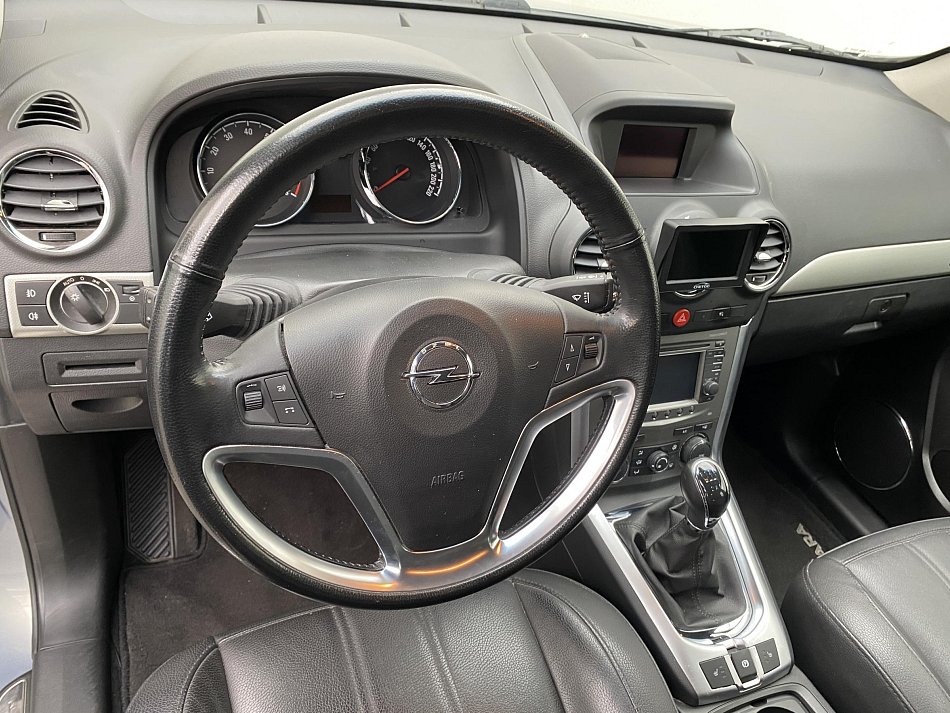 Opel Antara 2.4i Cosmo 4x4