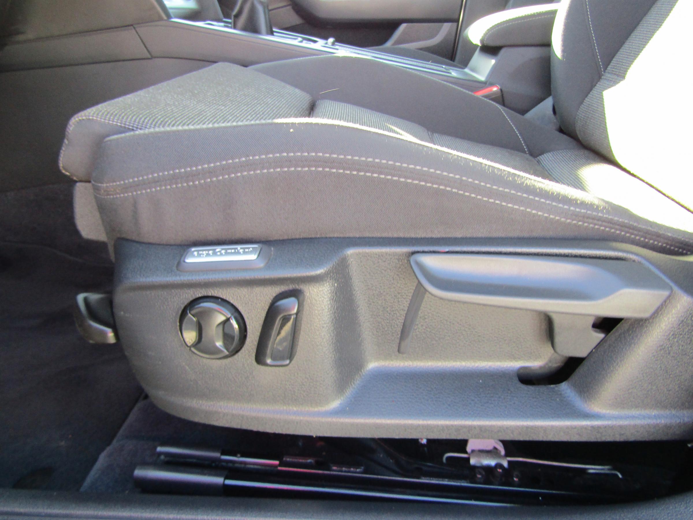 Volkswagen Passat, 2019 - pohled č. 21