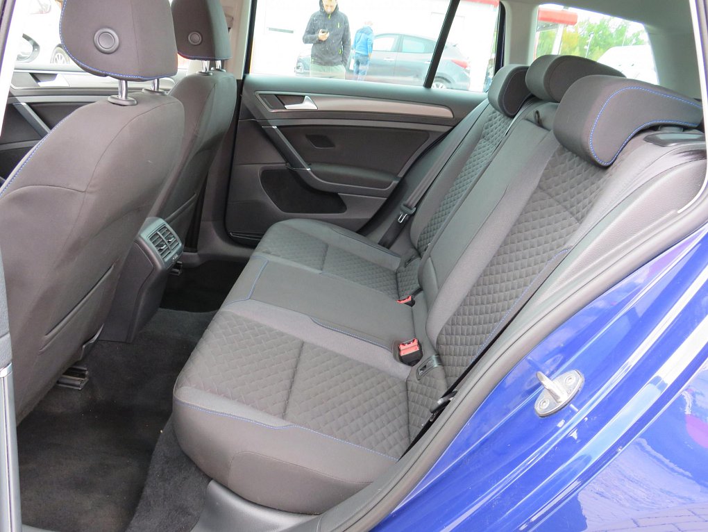 Volkswagen Golf 2.0TDi 