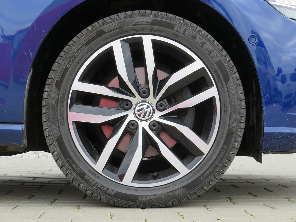 Volkswagen Golf 2.0TDi 