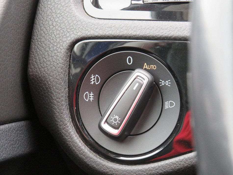 Volkswagen Golf 2.0 TDi 