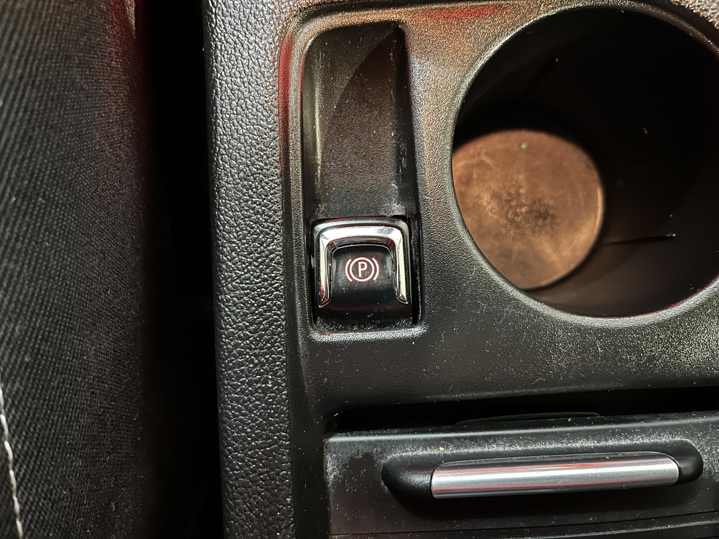 Opel Astra, 2011 - pohled č. 15