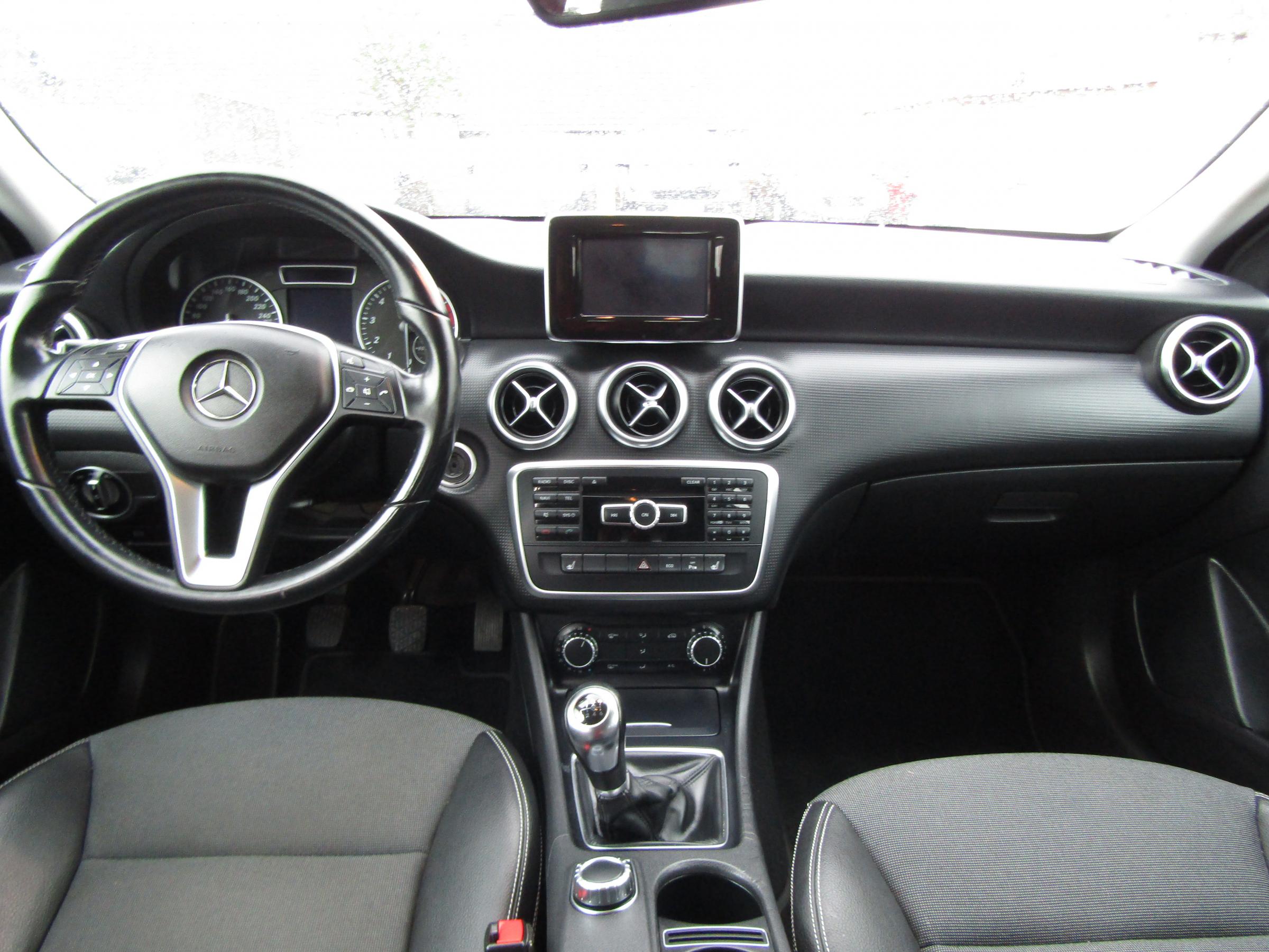 Mercedes-Benz Třída A, 2014 - pohled č. 8