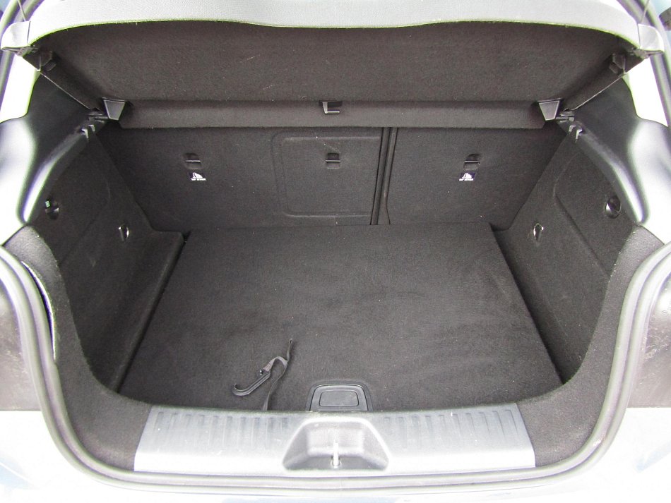 Mercedes-Benz Třída A 1.6i  A180