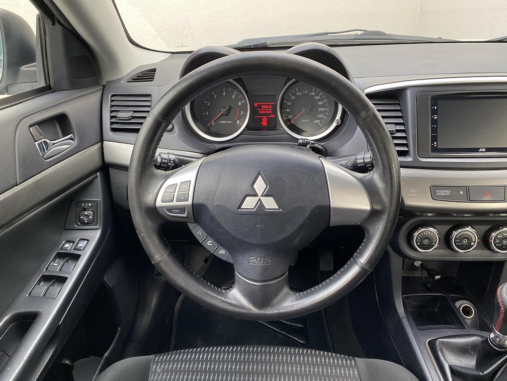 Mitsubishi Lancer 1.6 MiVEC 