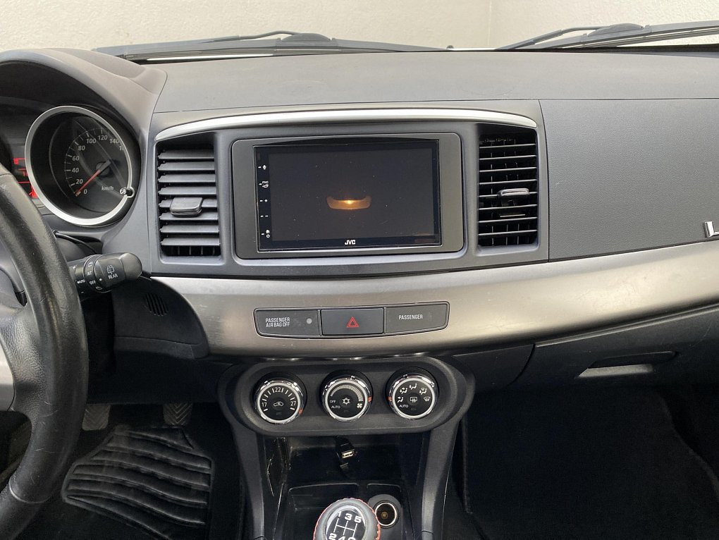 Mitsubishi Lancer 1.6 MiVEC 