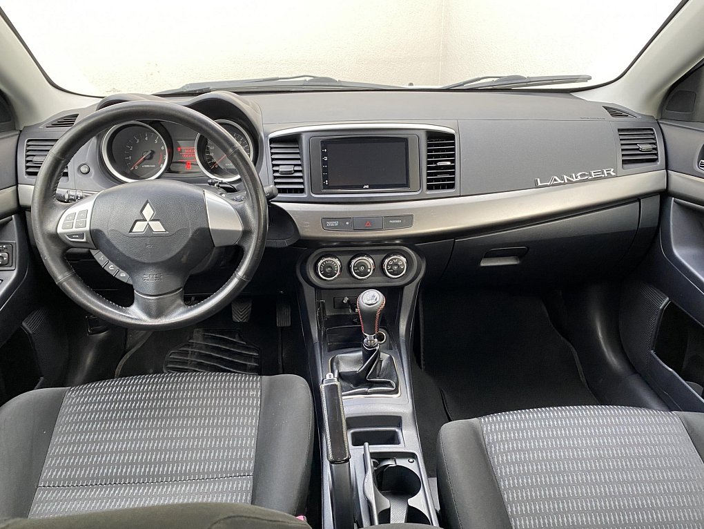 Mitsubishi Lancer 1.6 MiVEC 