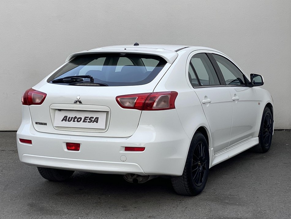 Mitsubishi Lancer 1.6 MiVEC 