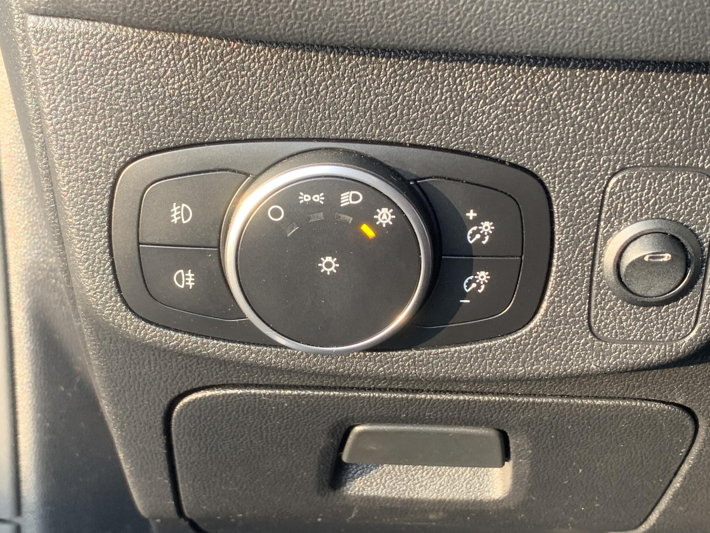 Ford Focus, 2019 - pohled č. 17