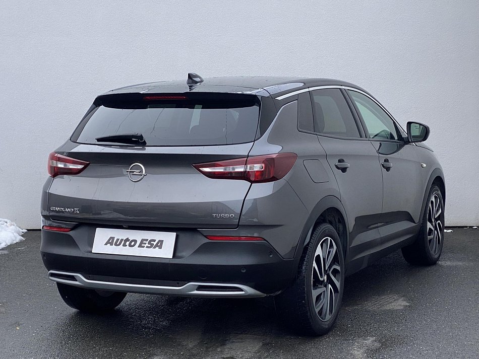 Opel Grandland X 1.2T Innovation