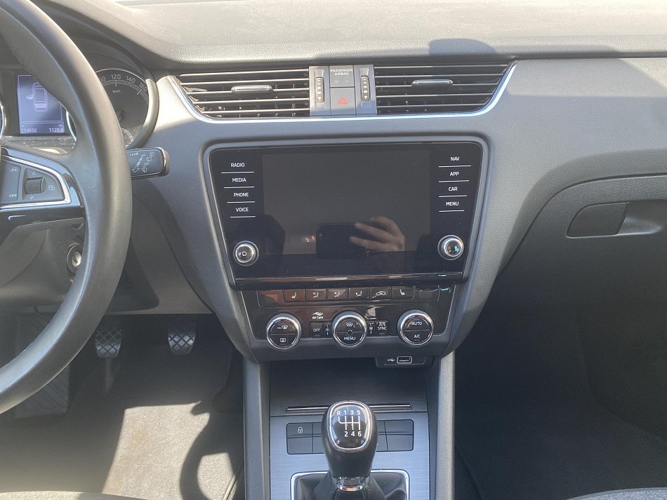 Škoda Octavia III 2.0 TDi Soleil